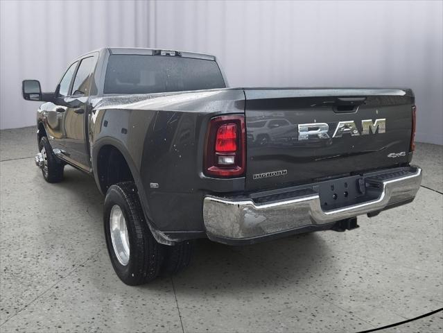 2025 RAM 3500 Big Horn Crew Cab 4x4 8 Box