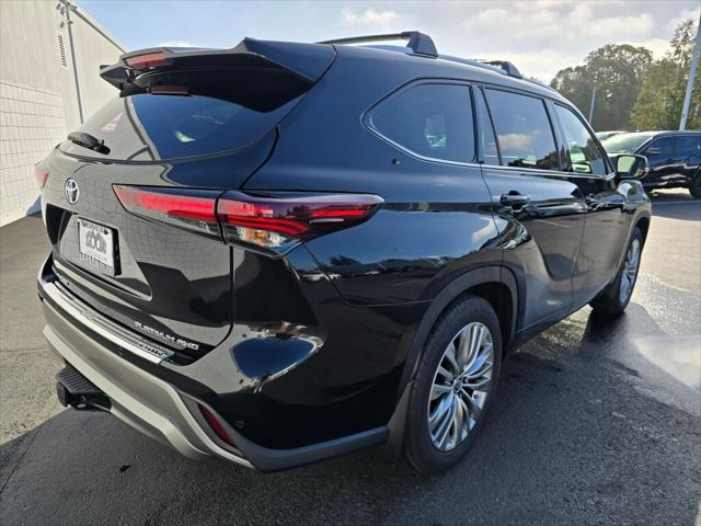2024 Toyota Highlander Platinum 2024 Toyota Highlander Platinum