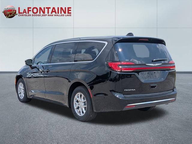 2025 Chrysler Pacifica PACIFICA SELECT