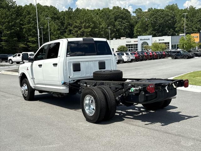 2024 RAM Ram 3500 Chassis Cab RAM 3500 SLT CREW CAB CHASSIS 4X4 60 CA