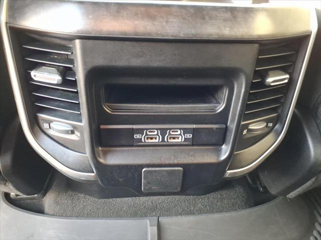 2022 Ram 1500 Big Horn Crew Cab 4x4 5'7" Box