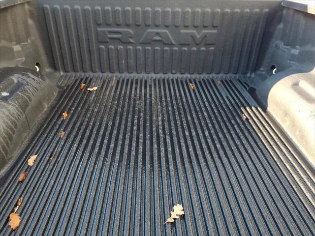 2022 Ram 1500 Big Horn Crew Cab 4x4 5'7" Box