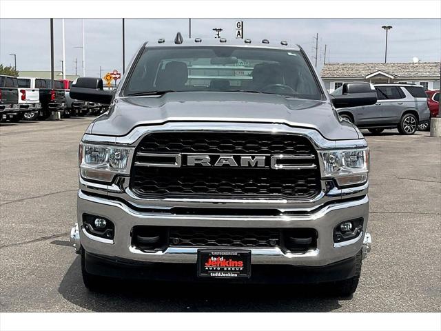2022 RAM 3500 Chassis Tradesman/SLT/Laramie/Limited 2022 RAM 3500 Chassis Tradesman/SLT/Laramie/Limited