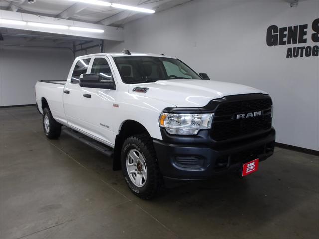 2020 RAM 2500 Tradesman Crew Cab 4X4 8 Box