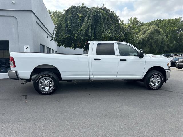 2023 RAM 2500 Tradesman Crew Cab 4x4 8 Box