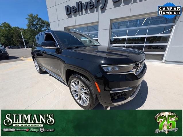 2022 Jeep Grand Cherokee Summit 4x4 2022 Jeep Grand Cherokee Summit 4x4