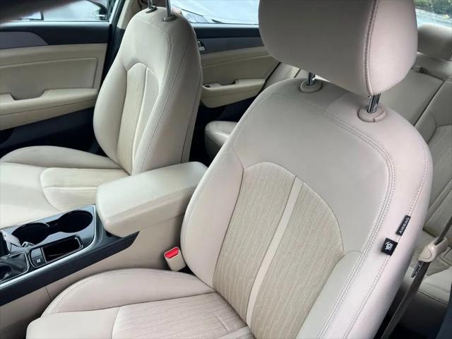 2019 Hyundai Sonata Hybrid SE