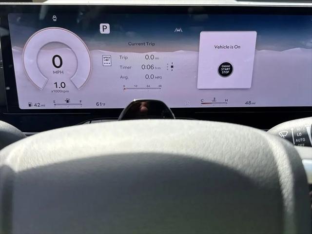 2025 Genesis GV80 2.5T Standard AWD