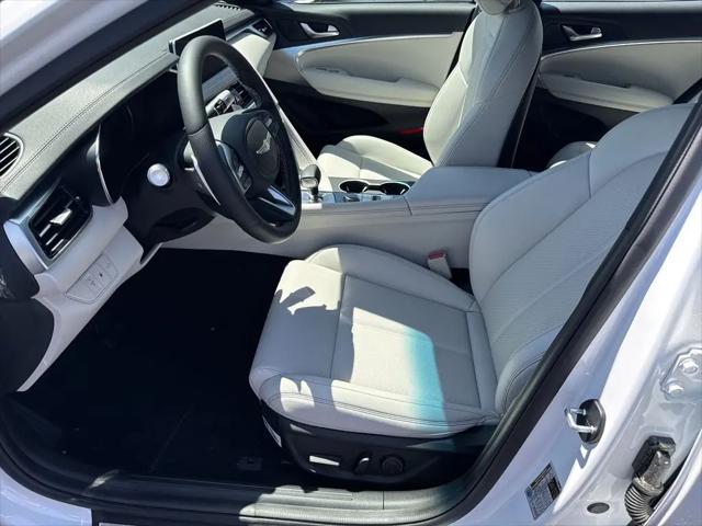 2025 Genesis G70 2.5T RWD