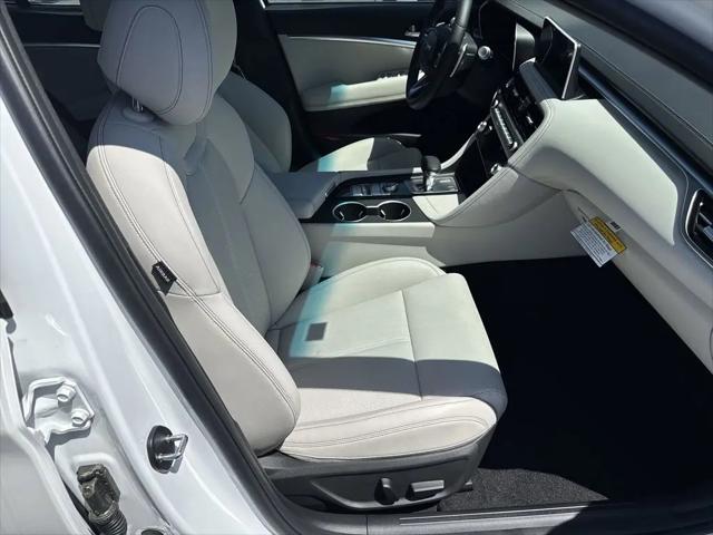 2025 Genesis G70 2.5T RWD