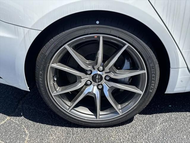 2025 Genesis G70 2.5T RWD
