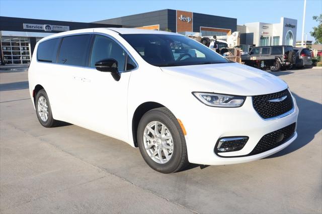 2025 Chrysler Pacifica PACIFICA SELECT