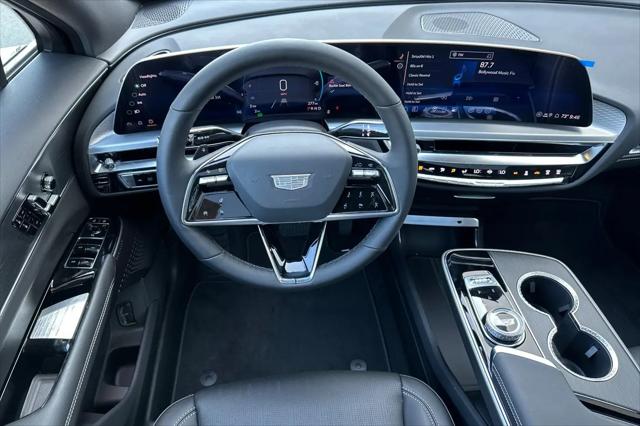 2025 Cadillac iQ Sport w/1SF