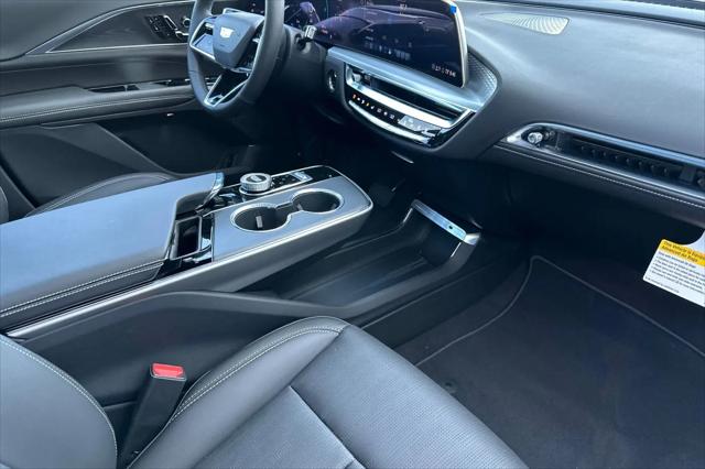 2025 Cadillac iQ Sport w/1SF