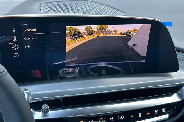 2025 Cadillac iQ Sport w/1SF