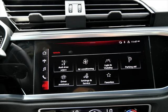 2025 Audi Q3 Premium 45 TFSI S line quattro Tiptronic