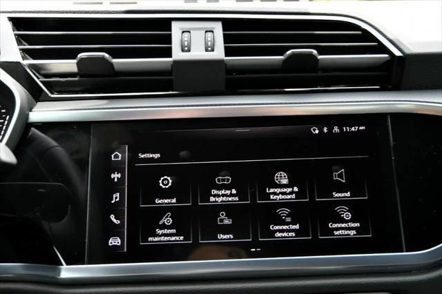 2025 Audi Q3 Premium 45 TFSI S line quattro Tiptronic
