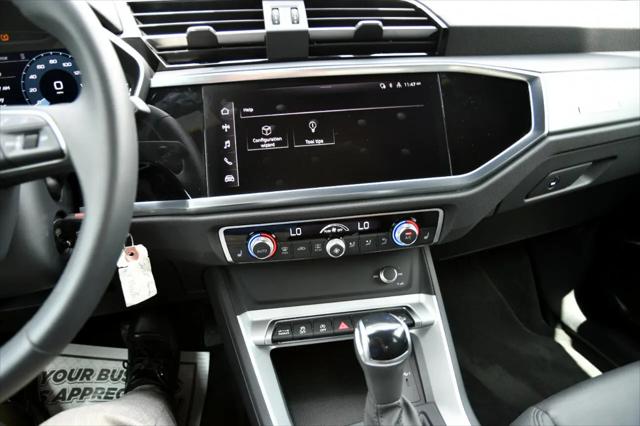 2025 Audi Q3 Premium 45 TFSI S line quattro Tiptronic