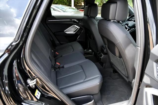 2025 Audi Q3 Premium 45 TFSI S line quattro Tiptronic