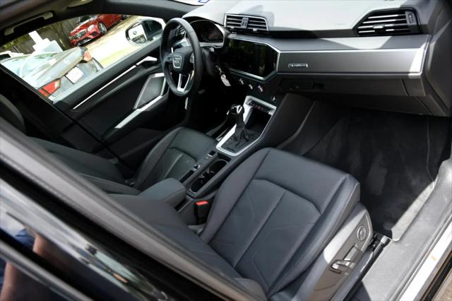 2025 Audi Q3 Premium 45 TFSI S line quattro Tiptronic
