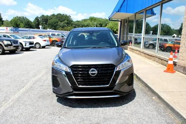 2023 Nissan Kicks S Xtronic CVT