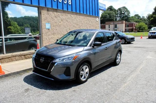 2023 Nissan Kicks S Xtronic CVT