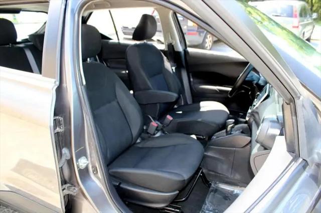 2023 Nissan Kicks S Xtronic CVT