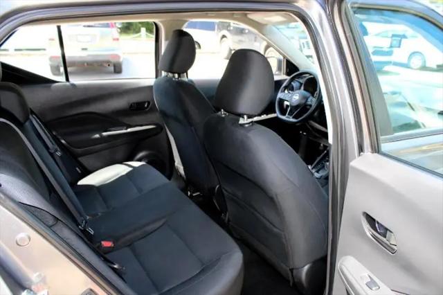 2023 Nissan Kicks S Xtronic CVT