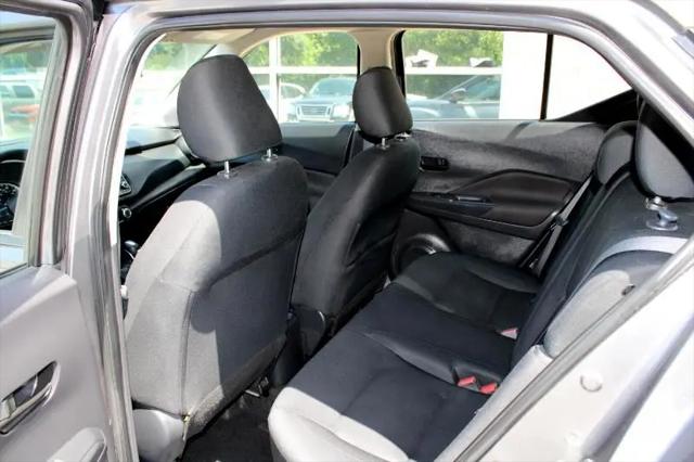 2023 Nissan Kicks S Xtronic CVT
