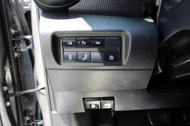 2023 Nissan Kicks S Xtronic CVT