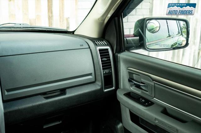 2017 Ram 1500 SLT Quad Cab 4x4 64 Box