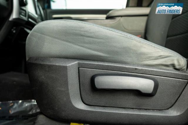 2017 Ram 1500 SLT Quad Cab 4x4 64 Box