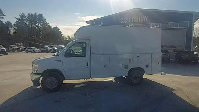 2026 Ford E-350 Cutaway E-Series Cutaway