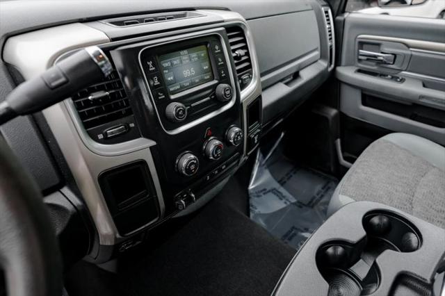 2018 Ram 3500 SLT Regular Cab 4x2 8' Box
