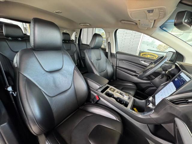2021 Ford Edge Titanium