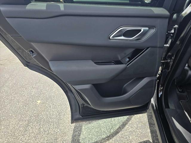 2025 Land Rover Range Rover Velar P250 Dynamic SE