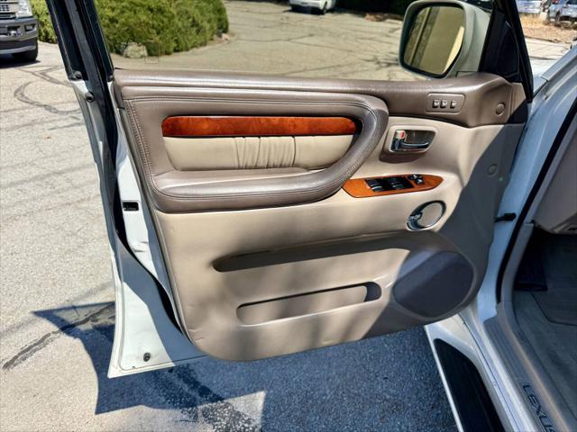2002 Lexus LX 470 Base 4WD 4dr SUV