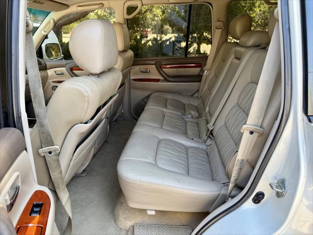 2002 Lexus LX 470 Base 4WD 4dr SUV