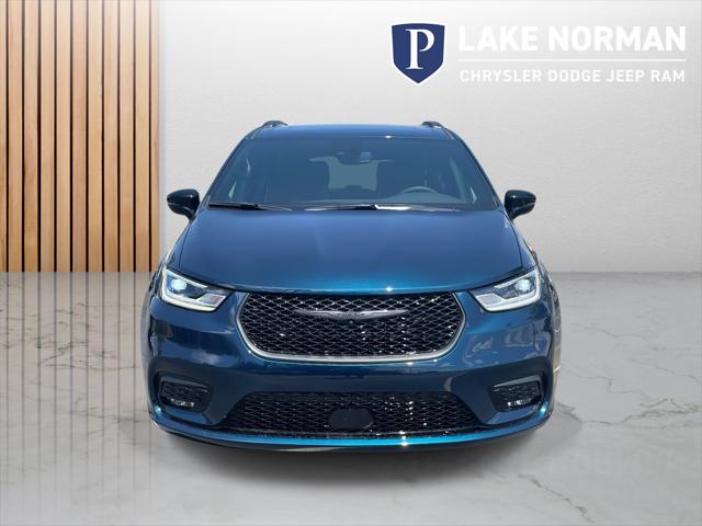 2025 Chrysler Pacifica PACIFICA LIMITED