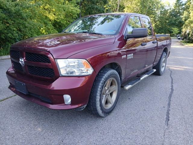 2017 RAM 1500 Express Quad Cab 4x4 64 Box