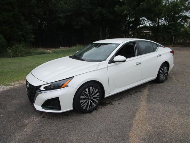 2023 Nissan Altima SV FWD