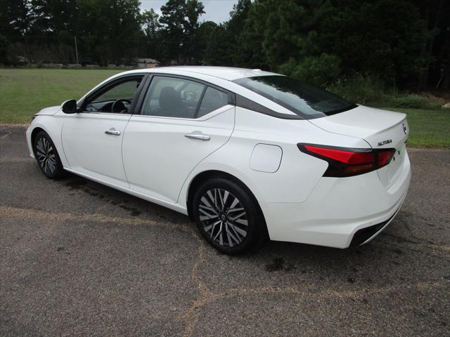 2023 Nissan Altima SV FWD