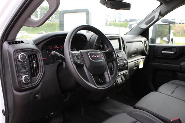 2025 GMC Sierra 3500HD 4WD Crew Cab Long Bed Pro