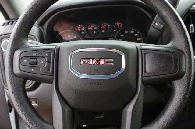 2025 GMC Sierra 3500HD 4WD Crew Cab Long Bed Pro