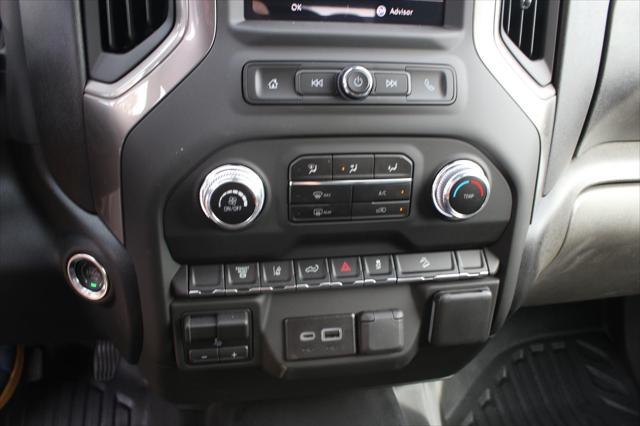 2025 GMC Sierra 3500HD 4WD Crew Cab Long Bed Pro
