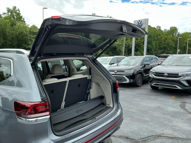 2025 Volkswagen Atlas 2.0T SEL Premium R-Line