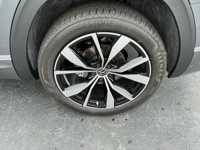 2025 Volkswagen Atlas 2.0T SEL Premium R-Line