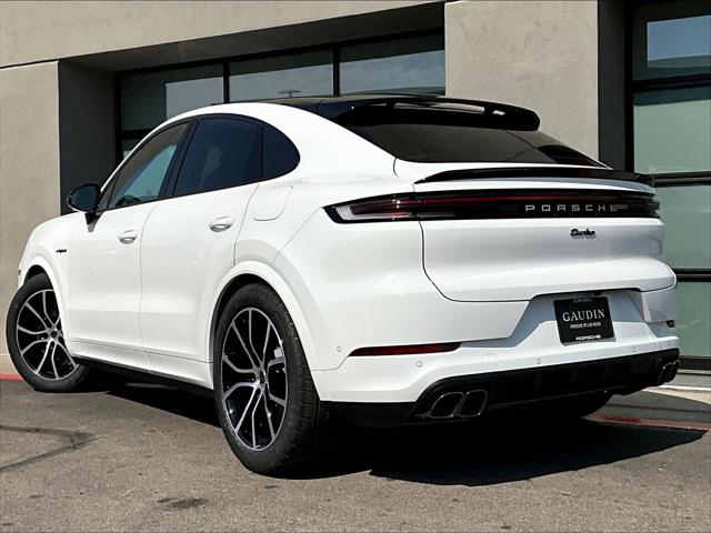 2025 Porsche Cayenne E-Hybrid Turbo