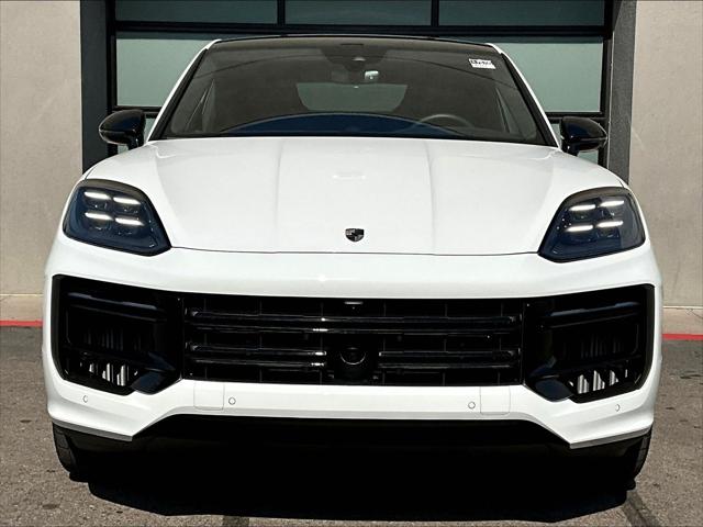 2025 Porsche Cayenne E-Hybrid Turbo