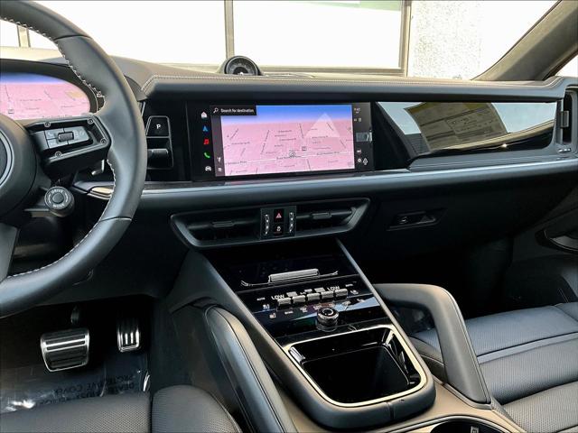 2025 Porsche Cayenne E-Hybrid Turbo